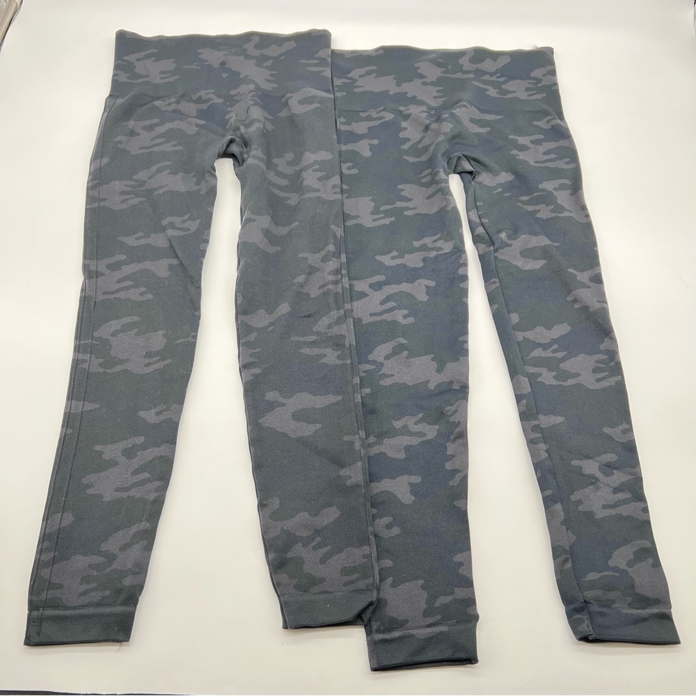 2 Pairs of SPANX Women’s Camouflage Leggings - Gray and Black-Side XS